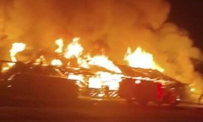 Grave incencio consume una casa en la zona de poniente en San Cristóbal en llamas