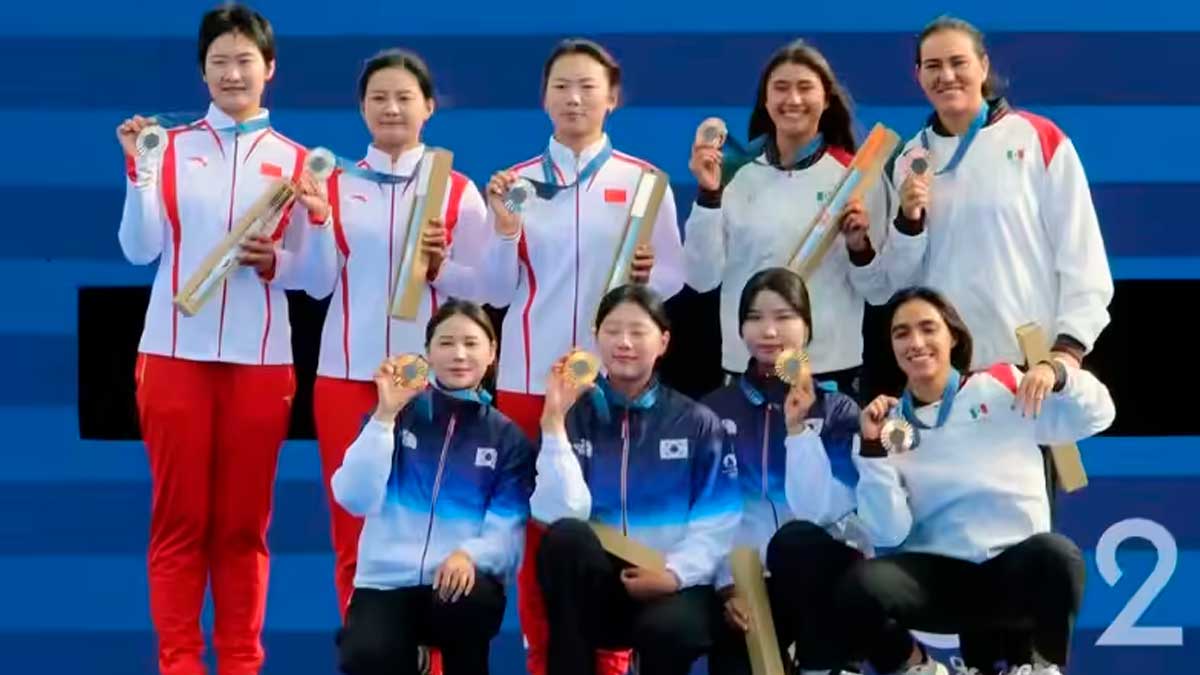 Obrador felicita a mexicanas por medalla de bronce en tiro con arco en París 2024
