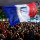 Francia detiene el avance de la ultraderecha