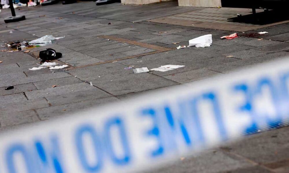 Nuevo apuñalamiento en Londres: Dos víctimas y un detenido
