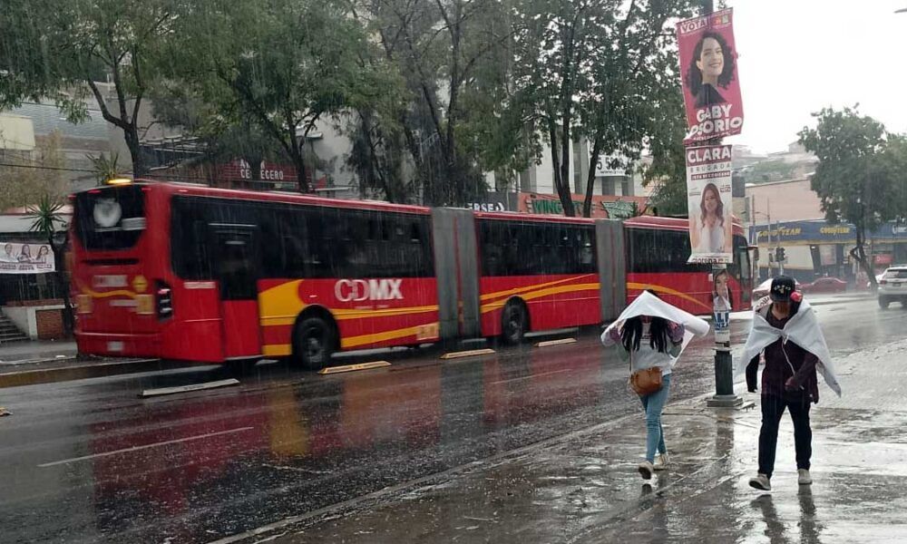 Lluvias Fuertes y Granizadas Amenazan 18 Estados de México