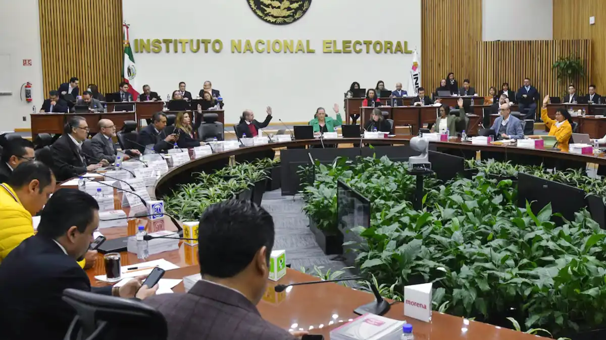 Batalla en el INE: Consejeros buscan limitar la mayoría calificada de Morena