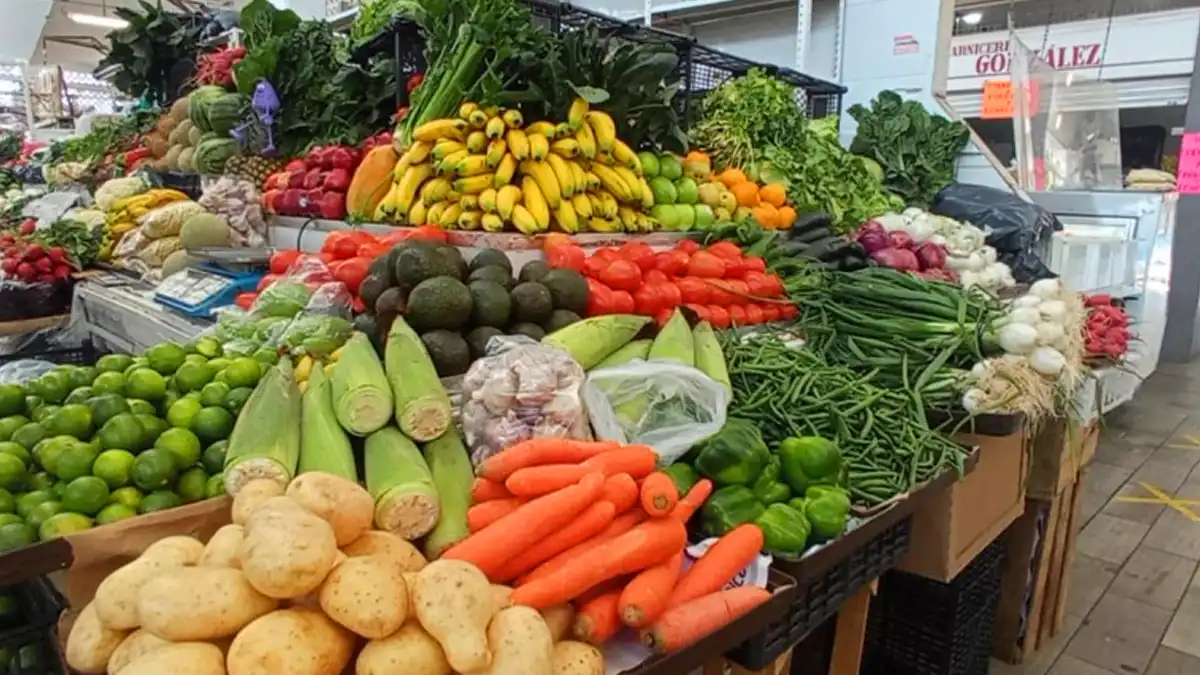 Inflación baja al 4.66% gracias a las frutas y verduras