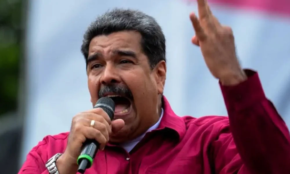 Maduro Acusa a la CIA y Anonymous por Apagón Masivo en Venezuela