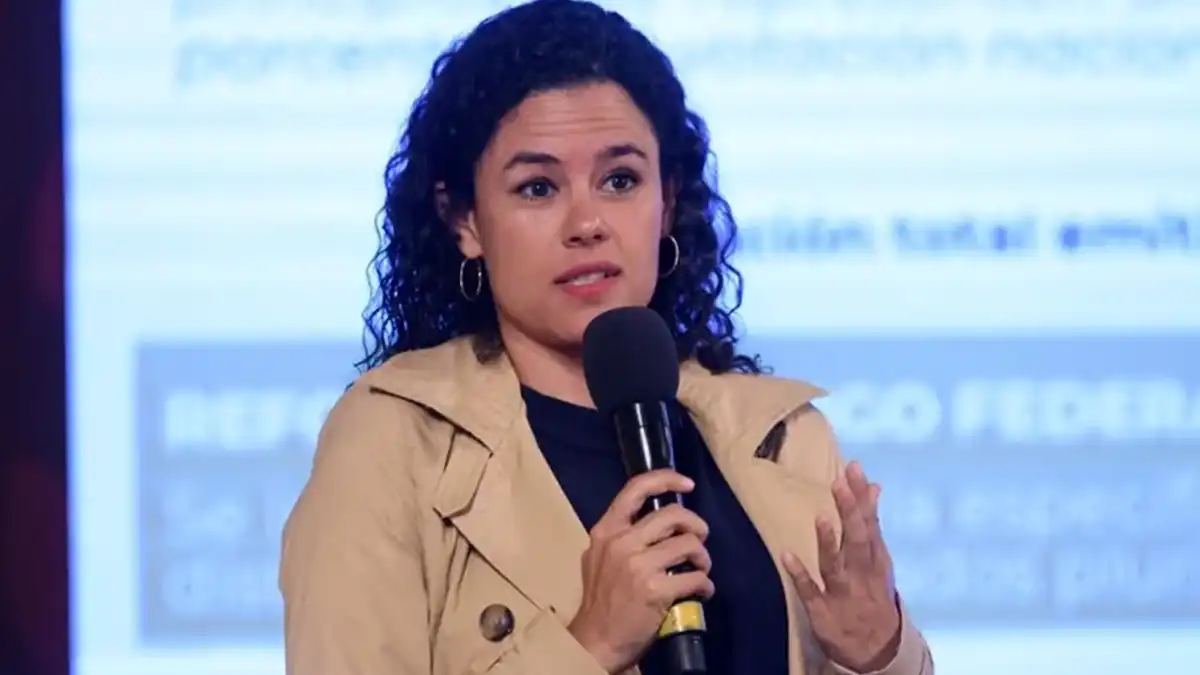 Luisa María Alcalde, favorita de AMLO a la presidencia de Morena