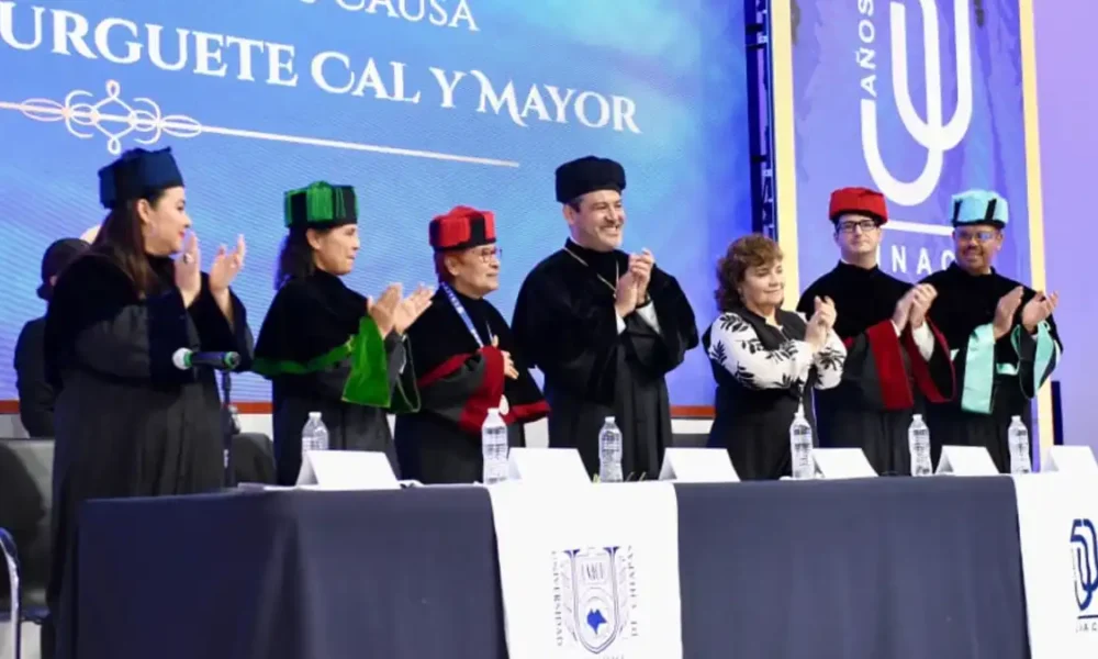 UNACH otorga Doctorado Honoris Causa a Ruby Aracely Burguete Cal y Mayor