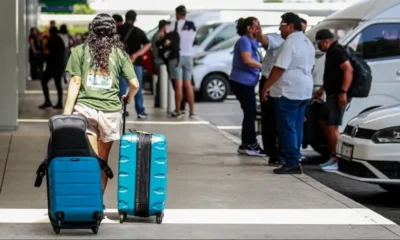 Aeropuerto de CDMX impone restricciones a Uber en sus terminales