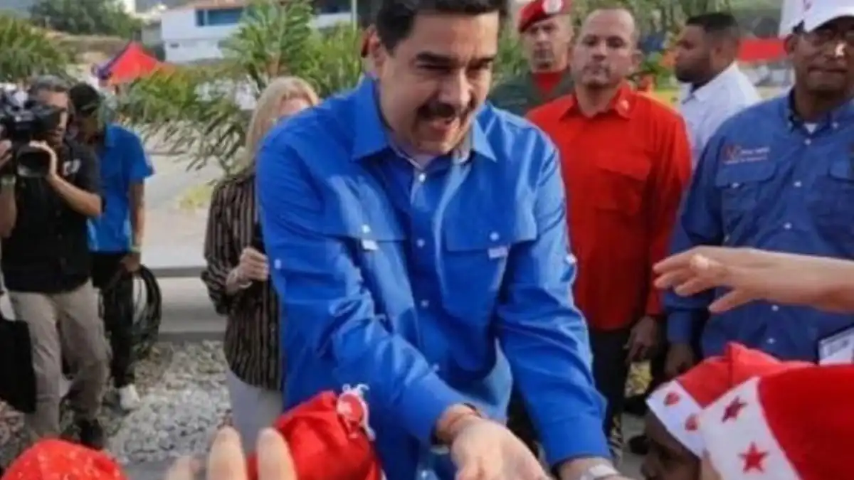 ¡Hágase la Navidad! ordena Maduro, pero sin ambiente festivo