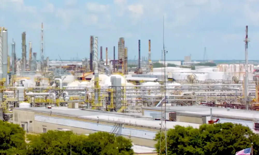 Accidente en refinería de Pemex en Texas deja dos muertos