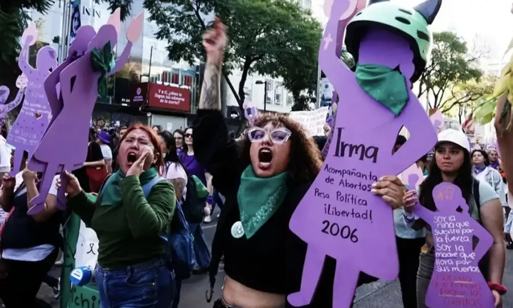 CDMX desplegará 400 mujeres policías durante la marcha 8M para reforzar la seguridad