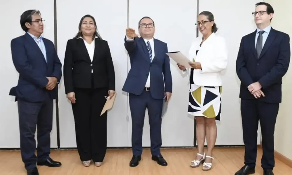 Oswaldo Chacón Rojas, nuevo rector de la UNACH