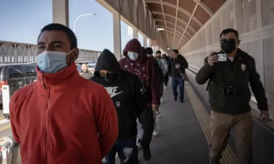 Sheinbaum asegura que deportados mexicanos «no llegan encadenados»
