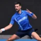 Novak Djokovic Supera a Federer y Rompe Récord en la ATP