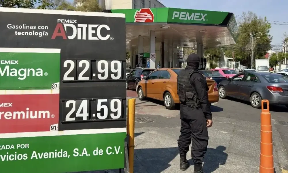Sheinbaum subsidiará gasolina magna y diésel en enero