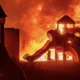 Cuatro Incendios en Los Ángeles devoran tierras y hogares