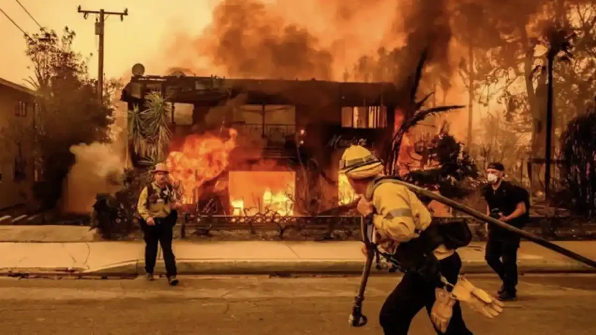 Delegación Mexicana Colabora en el Combate de Incendios en California