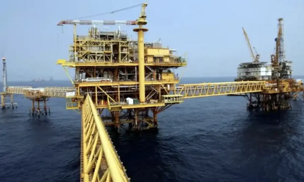 El derrame de petróleo en Golfo de México sigue sin control y sin responsable claro