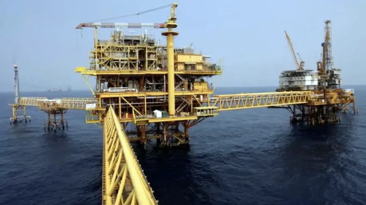 El derrame de petróleo en Golfo de México sigue sin control y sin responsable claro