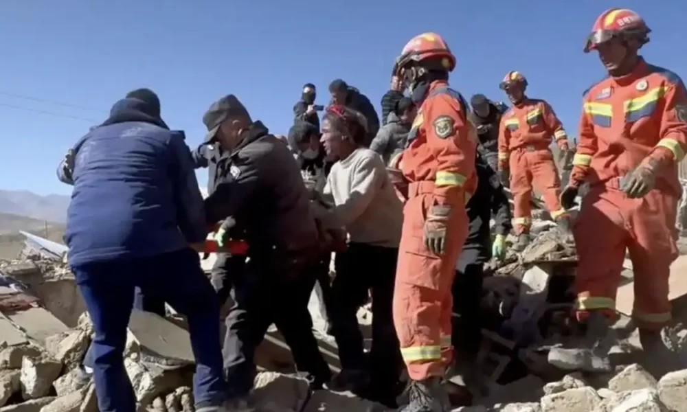 Terremoto en el Tíbet deja casi 100 muertos y cientos de heridos