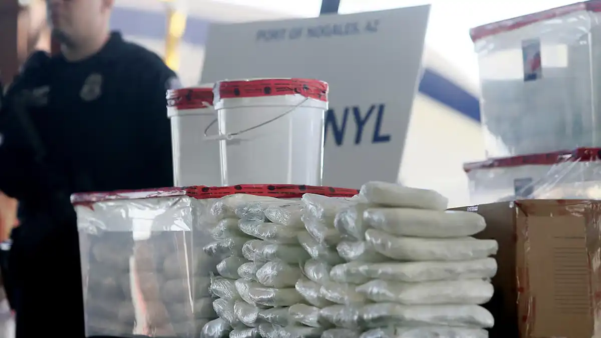 Decomisan un millón de pastillas de fentanilo en México