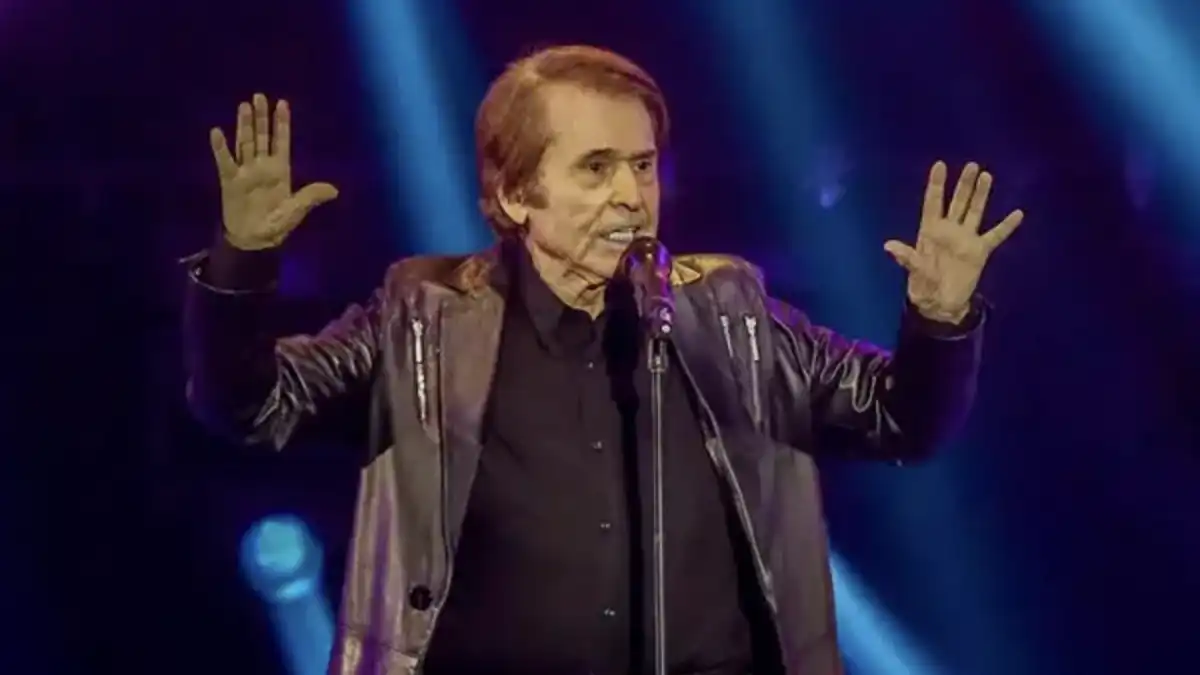 Raphael regresa a los escenarios tras su pausa médica