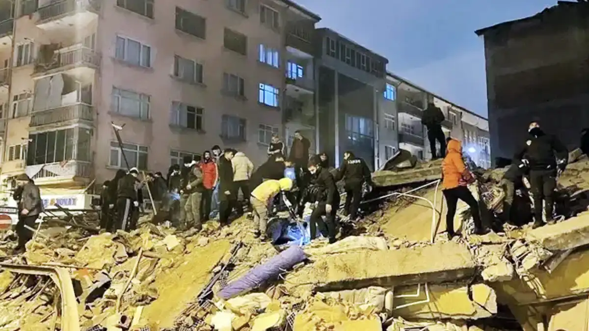 Sismo de 6,2 en Turquía despierta el miedo al «Gran Terremoto»