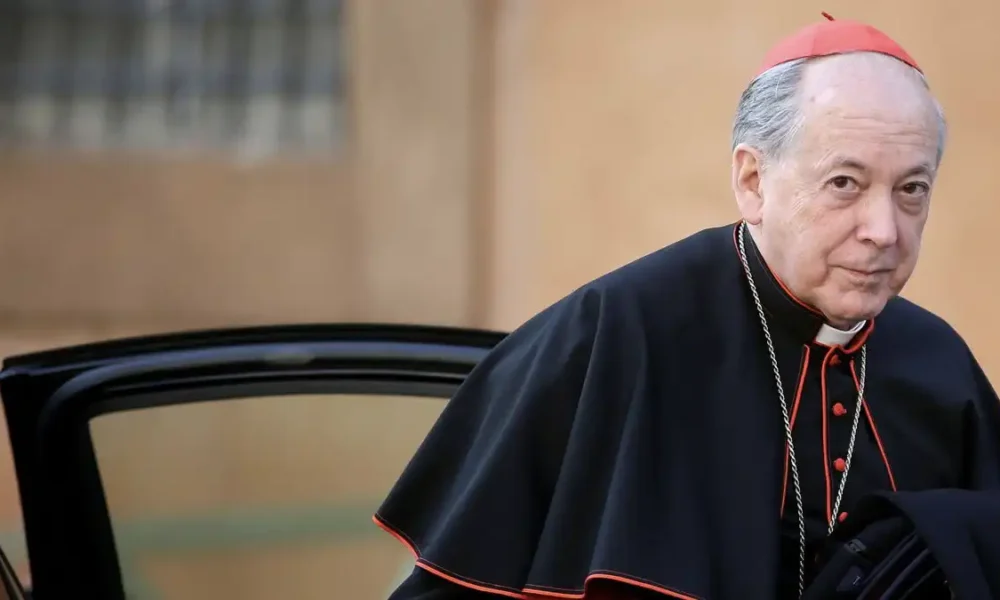 Cardenal Cipriani reaparece en Roma pese a sanción del Papa: víctimas denuncian impunidad