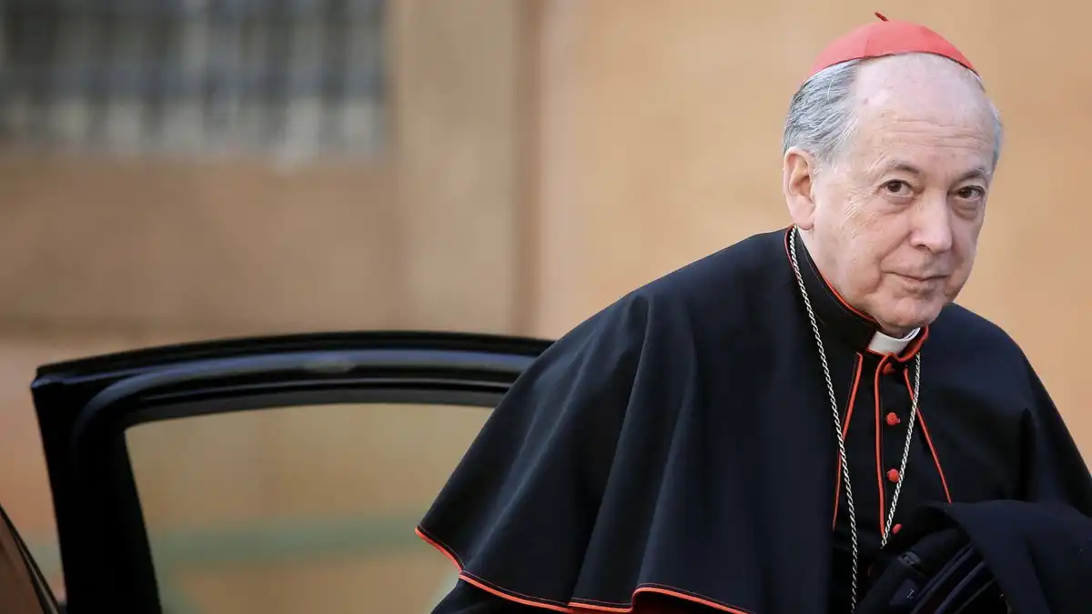 Cardenal Cipriani reaparece en Roma pese a sanción del Papa: víctimas denuncian impunidad