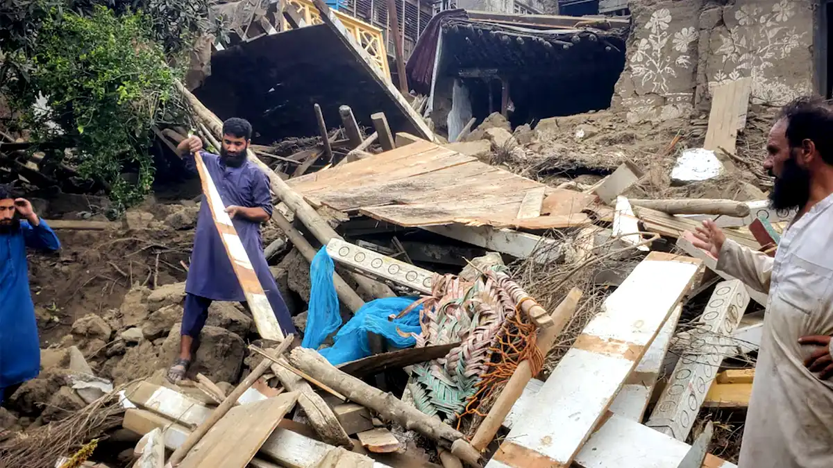 El terremoto en Afganistán deja más de 800 muertos y miles de heridos