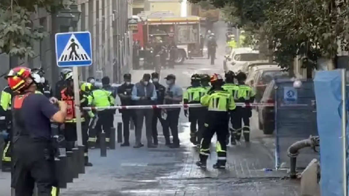 Edificio colapsado en Madrid causa heridos y varios desaparecidos