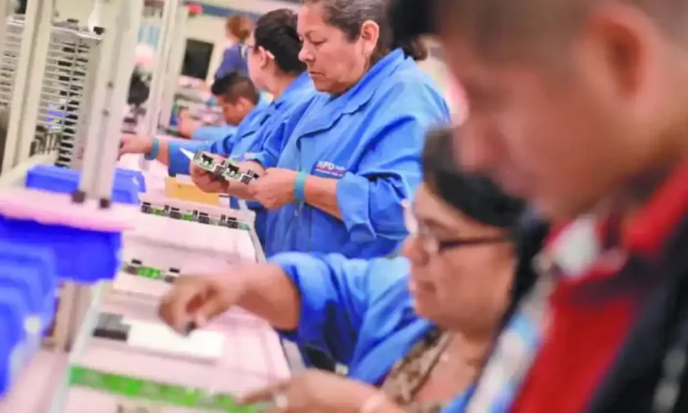 Empleo formal en México alcanza 22.8 millones de puestos registrados ante el IMSS