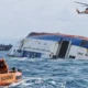Ferry Virgo Transport 8 naufraga en Indonesia dejando al menos seis muertos y 129 desaparecidos