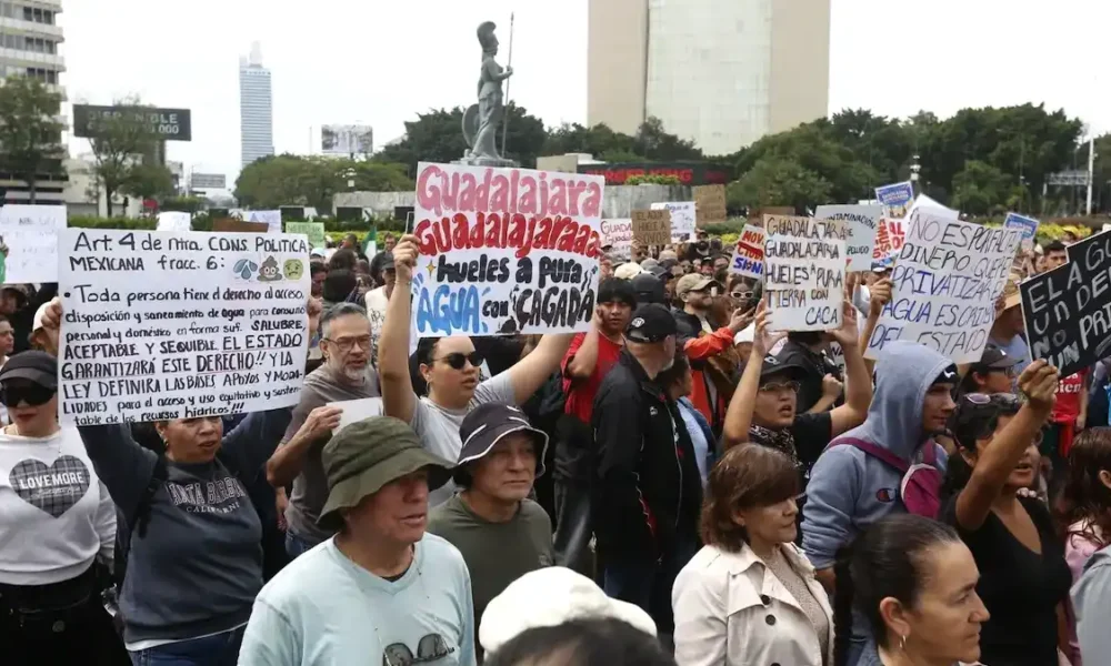 La protesta por agua en Guadalajara deja 39 detenidos y exige respuestas a Lemus