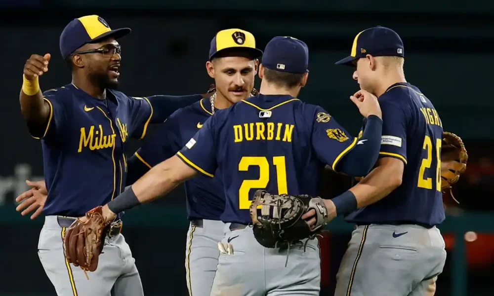 Milwaukee Brewers barren a los Dodgers y vuelven a la Serie Mundial tras 44 años