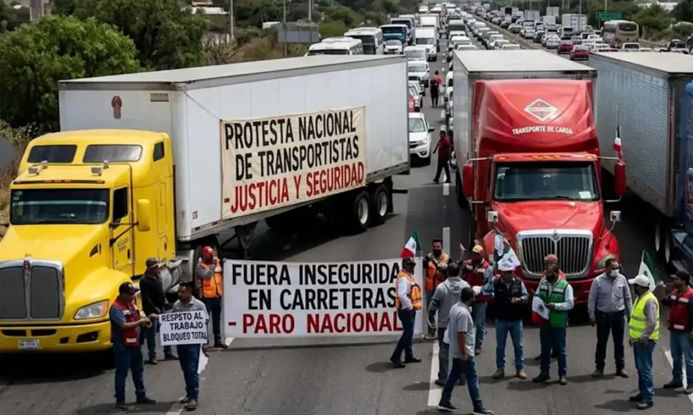 Segob y Canacar acuerdan retirar los bloqueos del paro nacional de transportistas al segundo día de protestas
