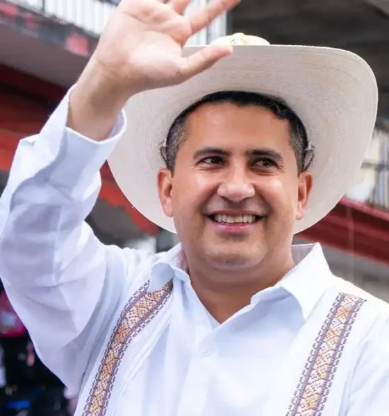 Detienen a funcionaria de Uruapan en el caso Carlos Manzo