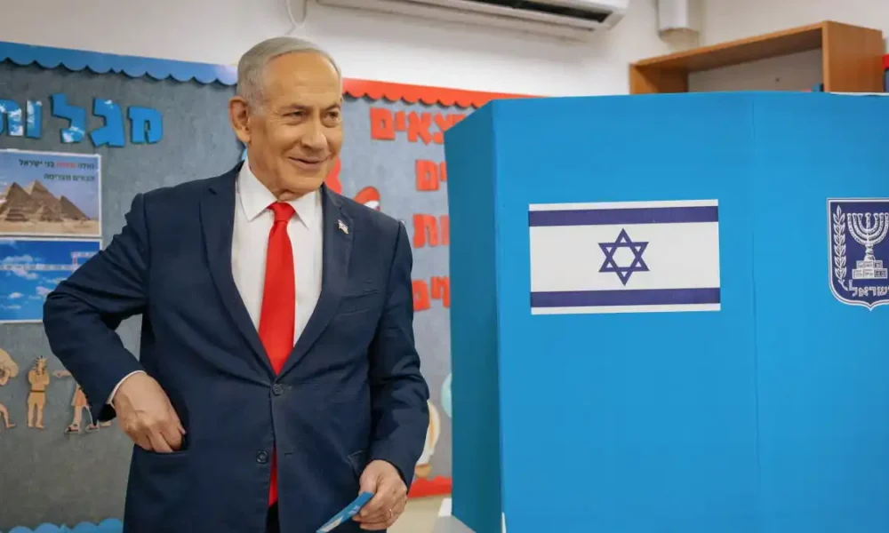 Las elecciones en Israel dejan al bloque de Netanyahu con 53 escaños y sin mayoría, frente a los 48 de Eisenkot