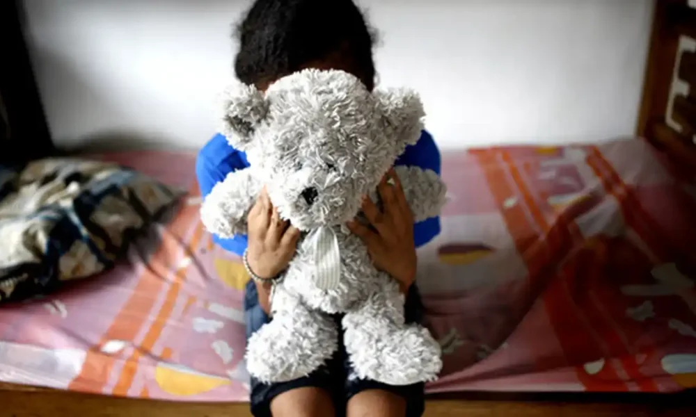 Senado aprueba controles para operadores de turismo para evitar la explotación sexual infantil