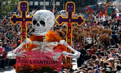 El Gran Desfile de Día de Muertos sale hoy de Reforma al Zócalo