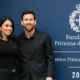 Messi llega a Oviedo para recibir el Premio Princesa de Asturias de los Deportes y recuerda a su padre