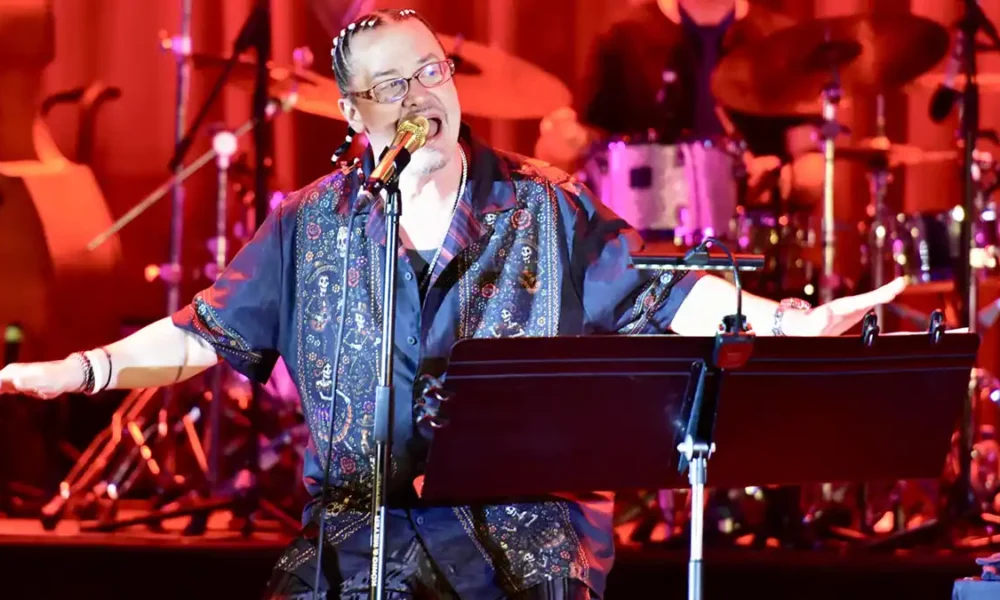 Mike Patton abrió el Festival Internacional Cervantino 2026 con Mondo Cane