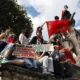 Las protestas estudiantiles en Francia reúnen a cientos de miles y tensan la respuesta policial