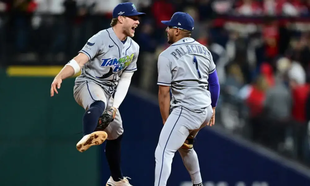 Rays vencen a Guardians 3-1 y quedan a un triunfo de la Serie Mundial