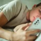 La OMS estima que la soledad adolescente en el mundo alcanza el 20,9%